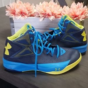 Like New: Under Armour Basketball Shoes
